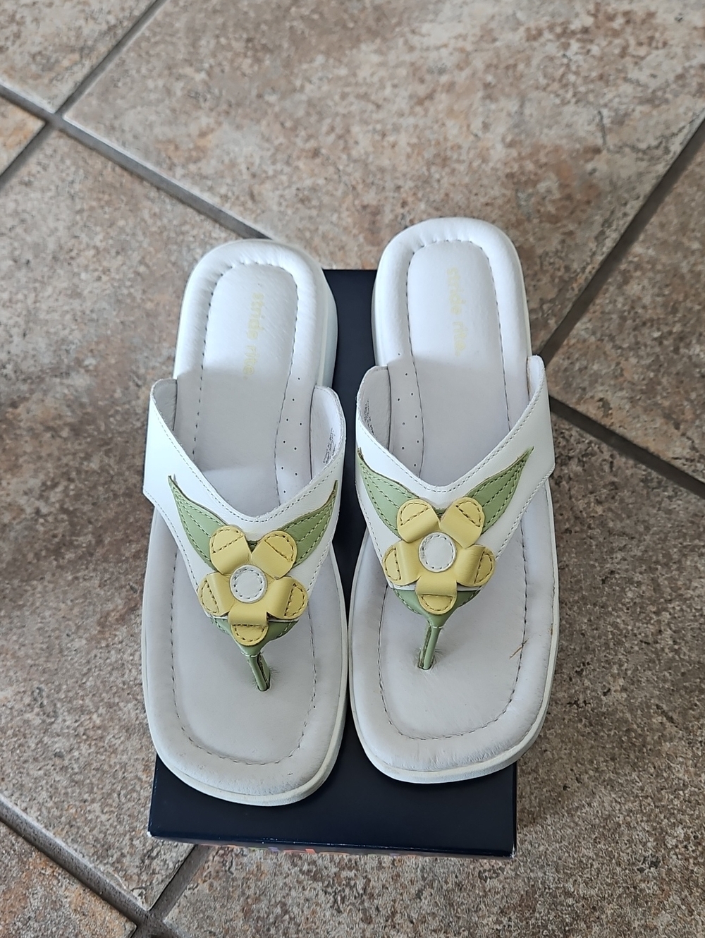 Stride Rite Leathe White Floral Slip-On Thong Sandals.